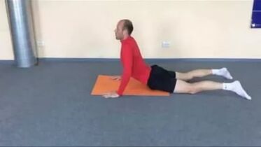 Terapija vježbanjem pomoći će ojačati oslabljene mišiće leđa s osteohondrozom